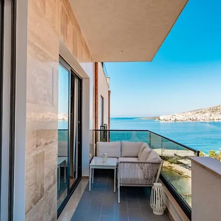 Blue Sea Apartman *